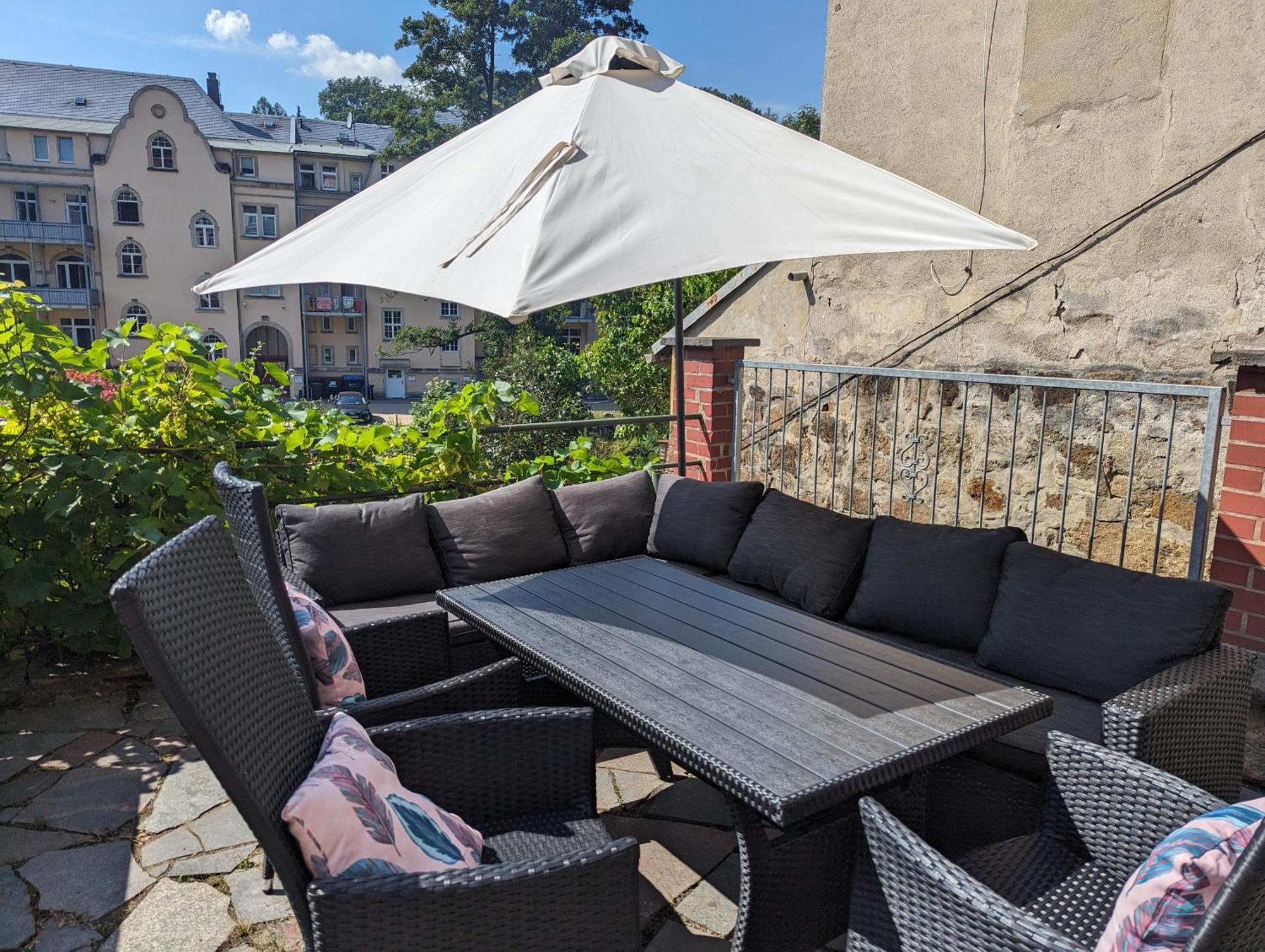 Hw2B - Urlaubsmagie - Wohlfuehlwohnung Mit Balkon, Pool, Sauna & Terrasse Sebnitz Exterior photo