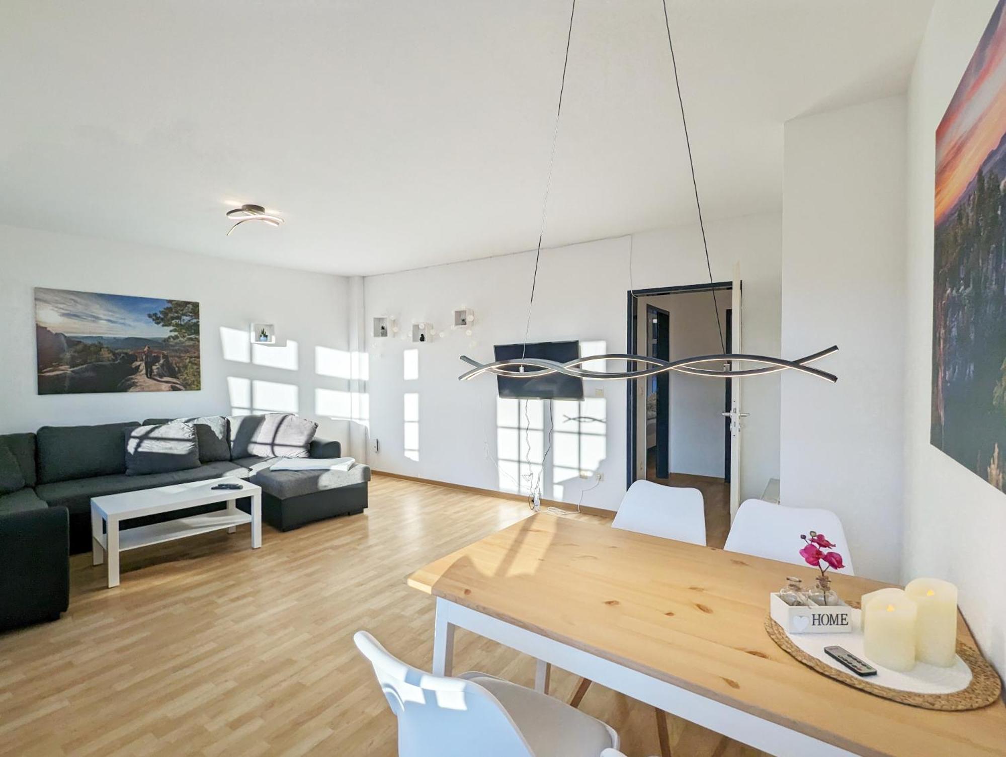 Hw2B - Urlaubsmagie - Wohlfuehlwohnung Mit Balkon, Pool, Sauna & Terrasse Sebnitz Exterior photo