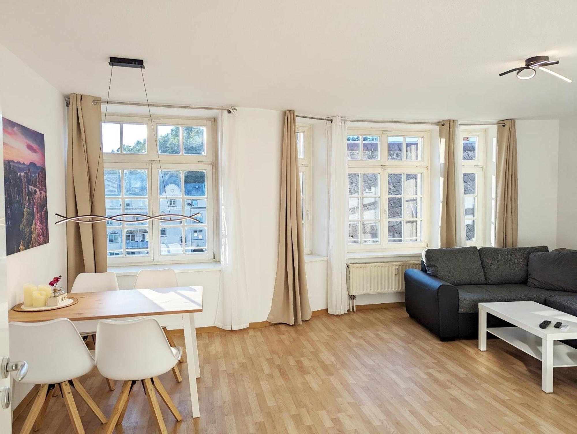 Hw2B - Urlaubsmagie - Wohlfuehlwohnung Mit Balkon, Pool, Sauna & Terrasse Sebnitz Exterior photo